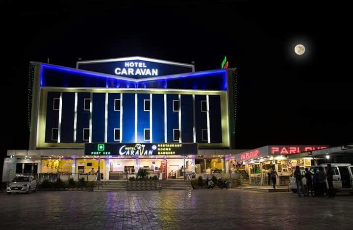 Hotel Caravan Unjha Екстериор снимка